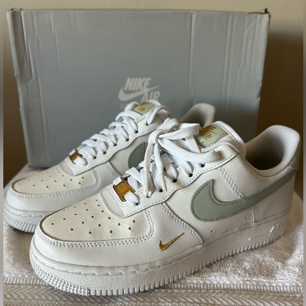 Nike Air Force 1 Low! New with box 📦 ✨